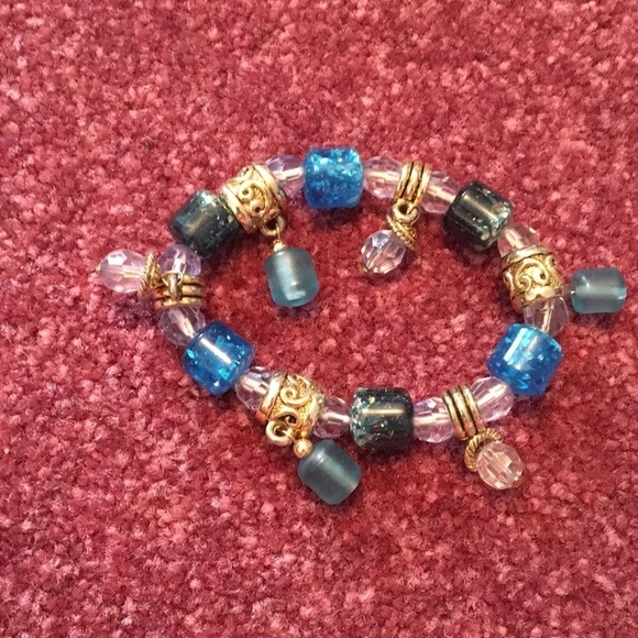 Bracelet - Picture 1 of 3